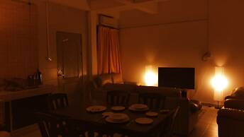 Homely Ground Apartment
