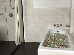 Syphon Hotel & Apartment