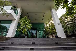 Syphon Hotel & Apartment