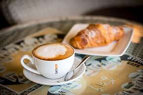 Syphon Hotel & Apartment