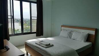 Sutharnlai Apartment