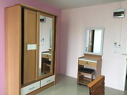 Sutharnlai Apartment