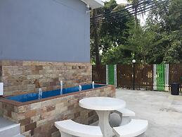 Sutharnlai Apartment