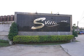 S Ville Resort