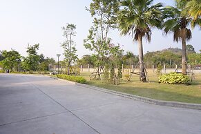 S Ville Resort