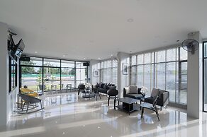 C2U Hotel Uthai Thani - Adults Only