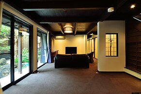 Takeya Kitano Honkan