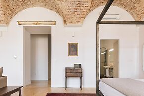 The Visionaire Apartments