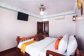 Hello Cambodia Boutique