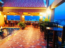 Hello Cambodia Boutique