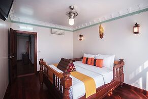 Hello Cambodia Boutique