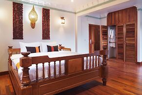 Hello Cambodia Boutique