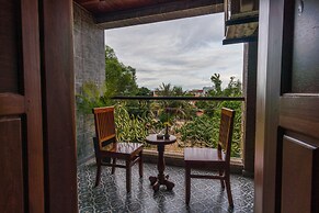 Hello Cambodia Boutique