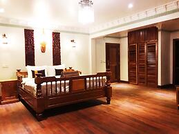 Hello Cambodia Boutique