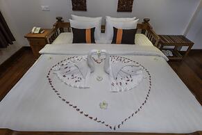 Hello Cambodia Boutique