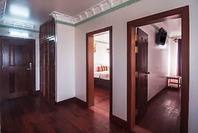 Hello Cambodia Boutique