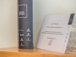Schwabinger Wahrheit by Geisel