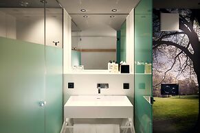 Schwabinger Wahrheit by Geisel