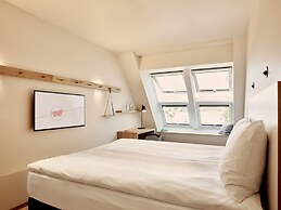 Schwabinger Wahrheit by Geisel