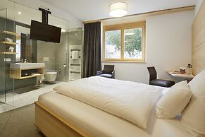 ElzLand Hotel 9 Linden BUSINESS & FAMILIEN HOTEL