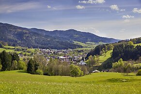 ElzLand Hotel 9 Linden BUSINESS & FAMILIEN HOTEL