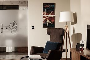 1926 Le Parisot Boutique Suites