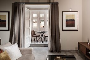 1926 Le Parisot Boutique Suites