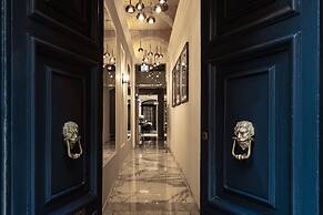 1926 Le Parisot Boutique Suites