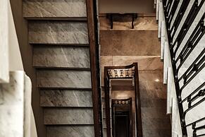 1926 Le Parisot Boutique Suites