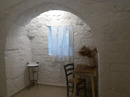 REFUGE OF THE PAGANI