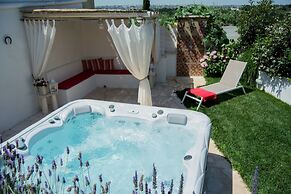 REFUGE OF THE PAGANI