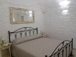 REFUGE OF THE PAGANI