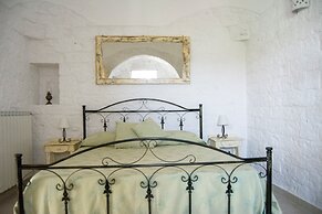 REFUGE OF THE PAGANI