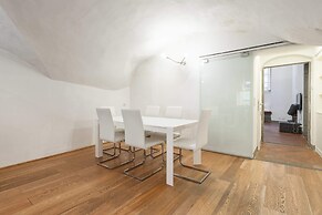 Short-let Florence Pontevecchio Suite