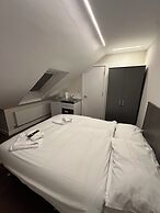 Contractors Guest House