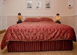 Hedley Villa Guest House