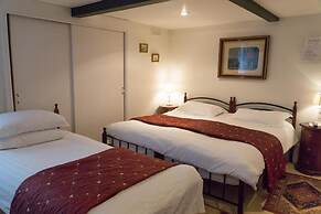 Hedley Villa Guest House