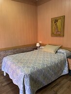 Hostal - Camping Ciudad de Cáceres