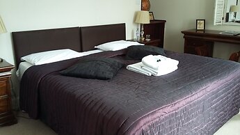 The Lodge On The Loch