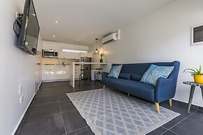 Boca Catalina Modern Villa