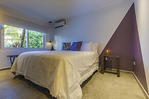 Boca Catalina Modern Villa