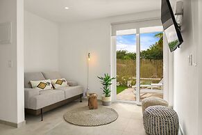 Boca Catalina Modern Villa