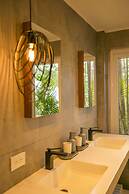 Boca Catalina Modern Villa