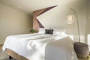 Boca Catalina Modern Villa