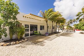 Boca Catalina Modern Villa