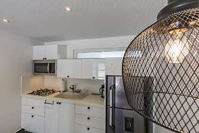 Boca Catalina Modern Villa