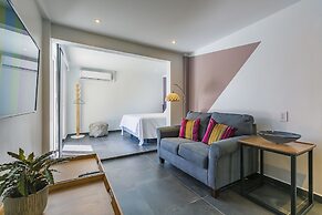 Boca Catalina Modern Villa