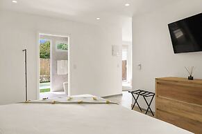 Boca Catalina Modern Villa