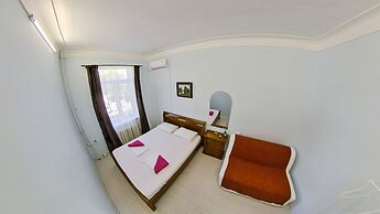 Telegraph Hostel