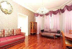 ApartLux Mayakovskaya Deluxe